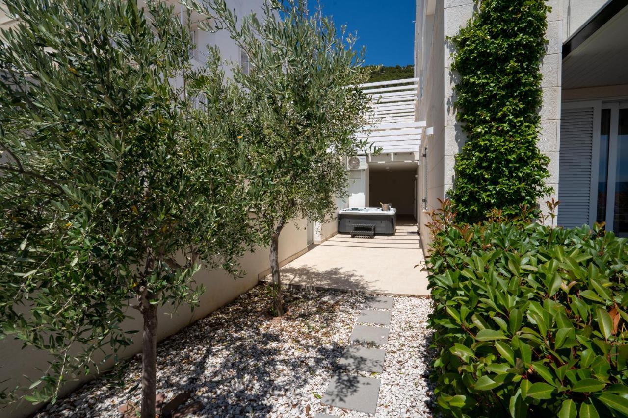 Apartments Villa Azzurra 볼 외부 사진