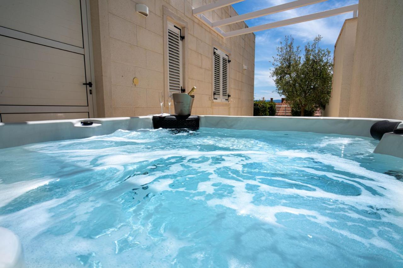 Apartments Villa Azzurra 볼 외부 사진
