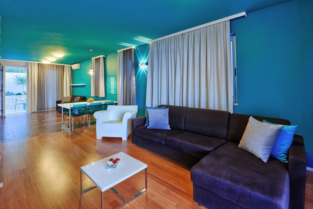 Apartments Villa Azzurra 볼 외부 사진
